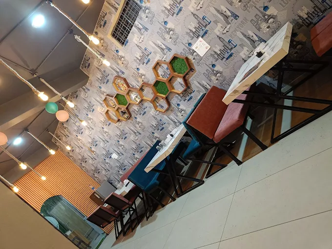 Atari THE ROOFTOP RESTRO